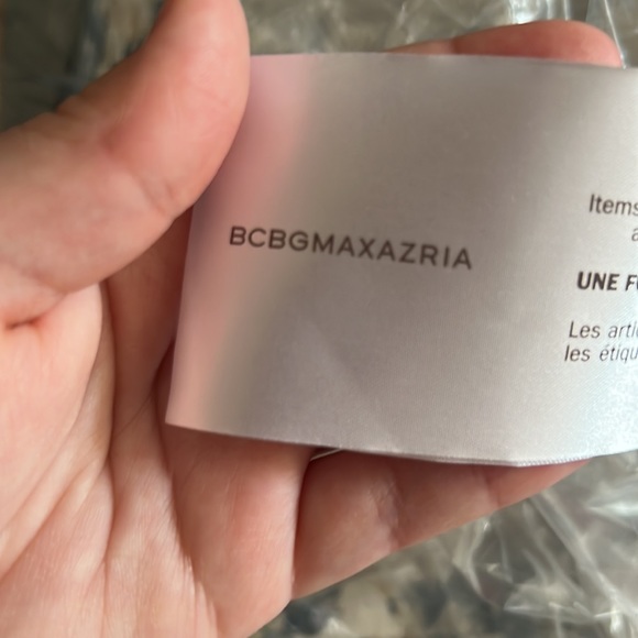 BCBGMAXAZRIA Floral Tiered V
Neck Open Back Ivory Blue Floral
Dress XXSmall NWT - Picture 8 of 8